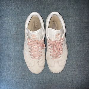 Adidas Gazelle Sneakers in Soft Pink Suede